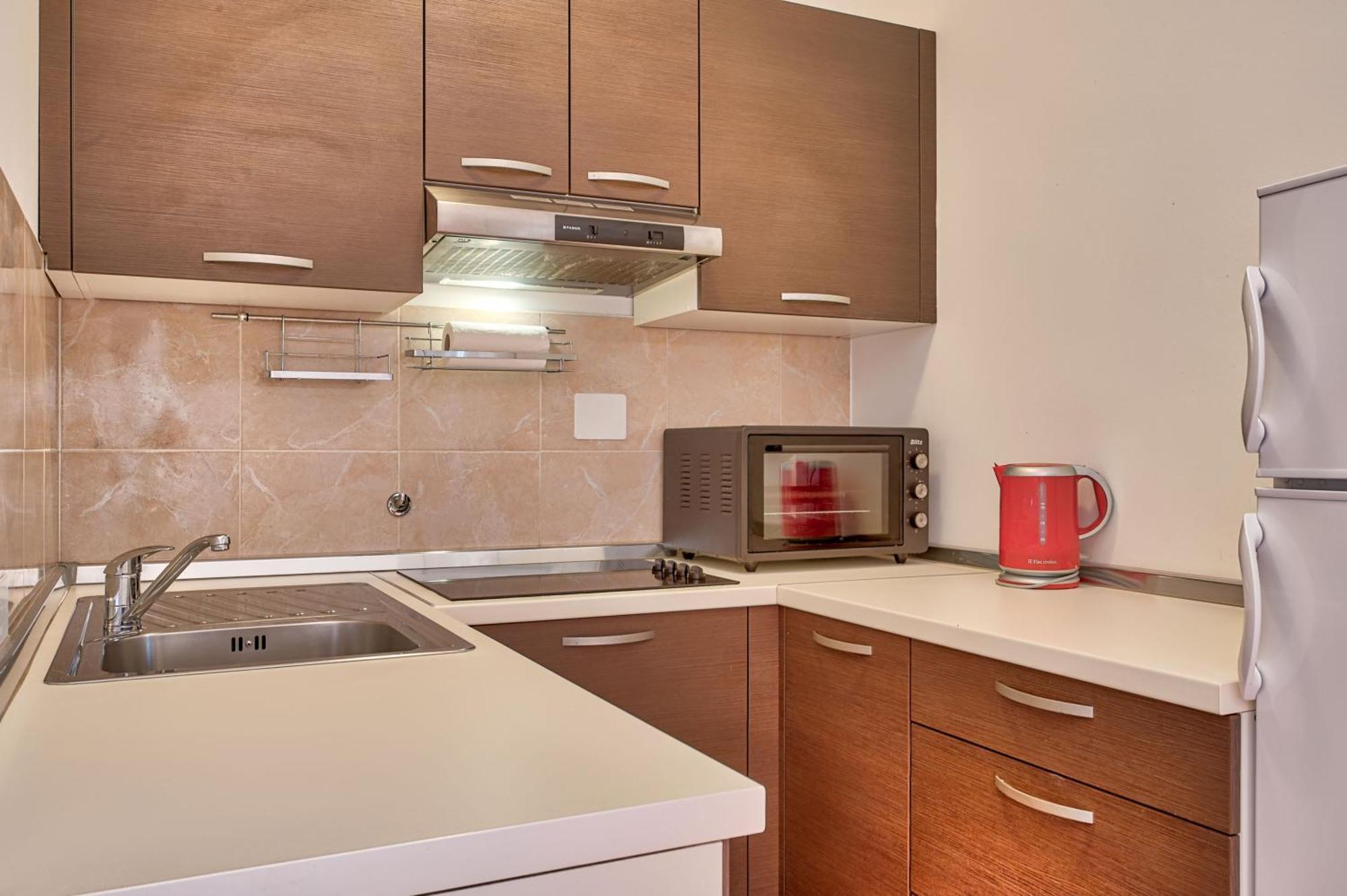 פרוי Teuta Apartments - A Beach And A Sea View מראה חיצוני תמונה